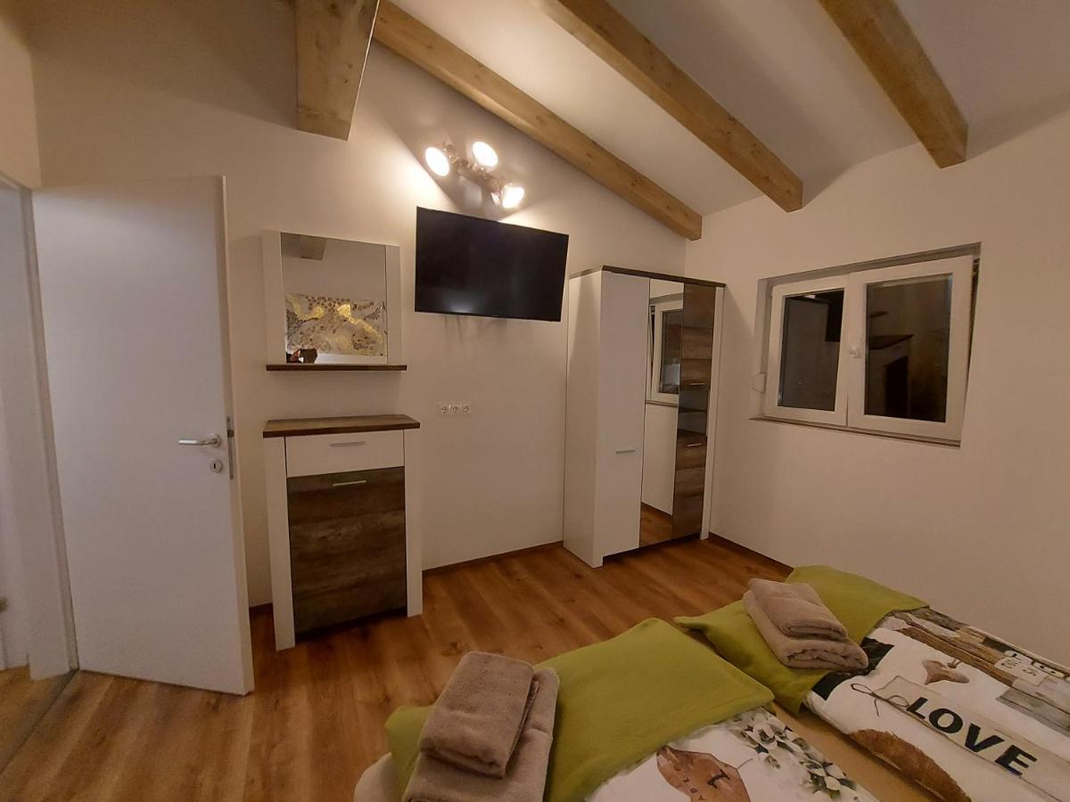 Apartament Auszeit Steiraland Penthouse 9 Mit Grossen Balkon Und Parkplatz Leoben  Zewnętrze zdjęcie